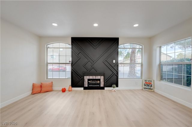 8457 Blazing Sun Avenue, Las Vegas, NV 89129