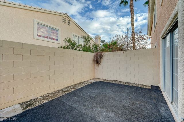 8457 Blazing Sun Avenue, Las Vegas, NV 89129
