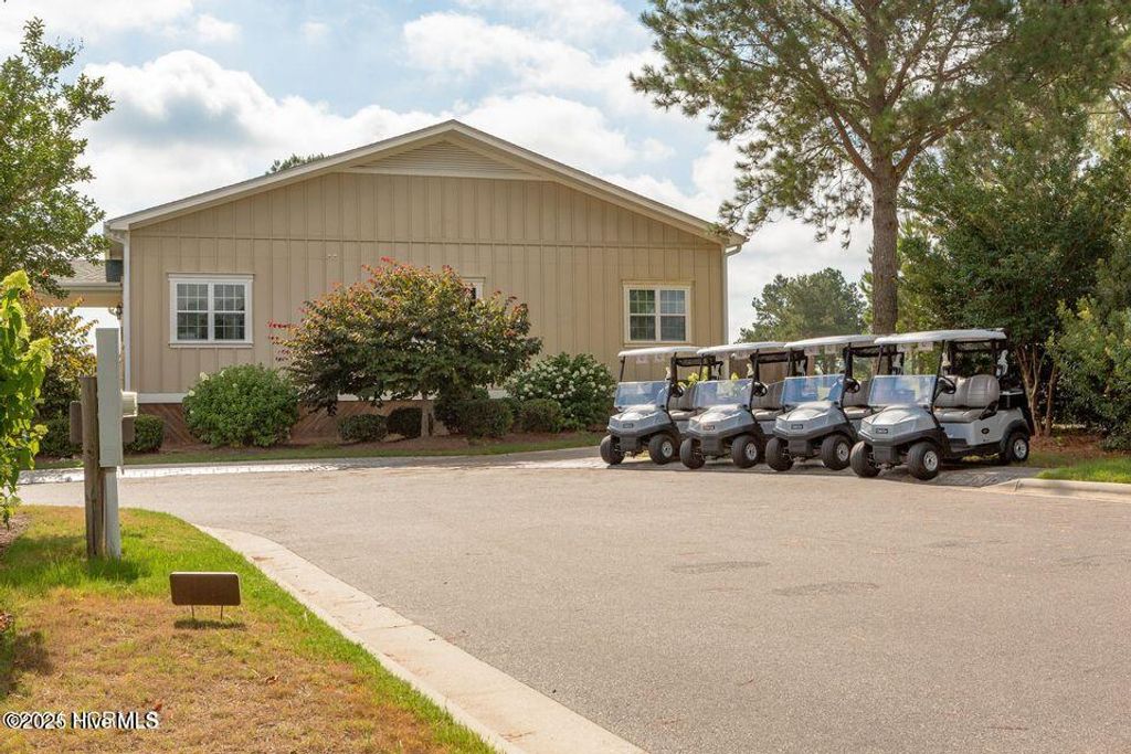 85 Pinewood Cove, Snow Hill, NC 28580