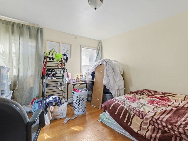 2523 Grunewald Street, Blue Island, IL 60406