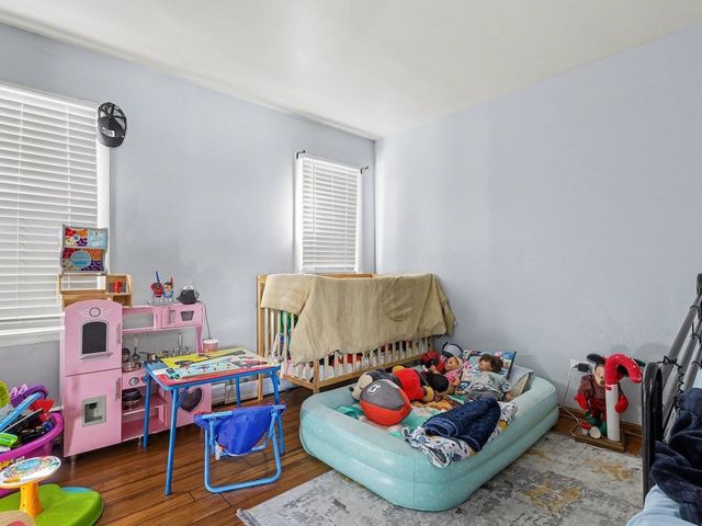 2523 Grunewald Street, Blue Island, IL 60406