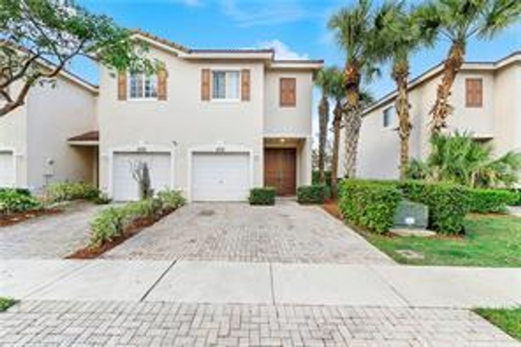 8731 Cypress Walk Court, Tamarac, FL 33321