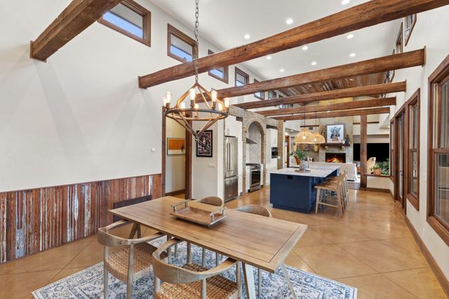 10598 Davy Crockett DR, Austin, TX 78737