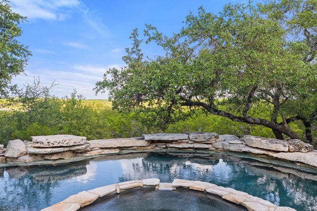 10598 Davy Crockett DR, Austin, TX 78737