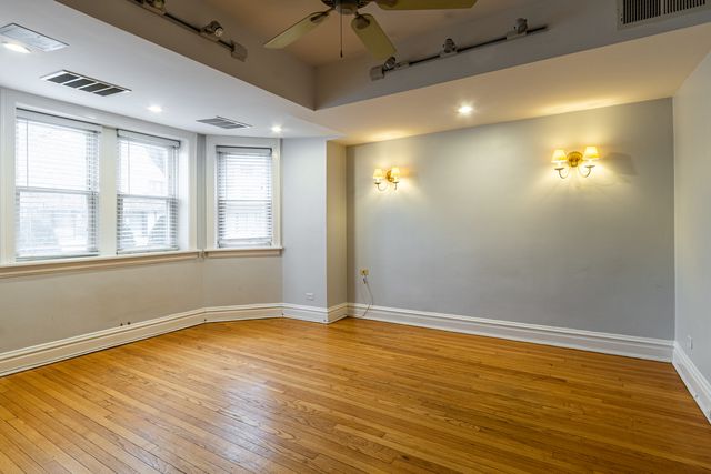 7346 Lake Street GW, River Forest, IL 60305