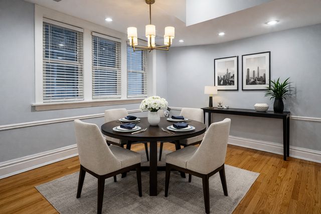 7346 Lake Street GW, River Forest, IL 60305