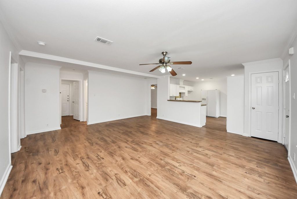 6526 Carver Road A, Houston, TX 77091