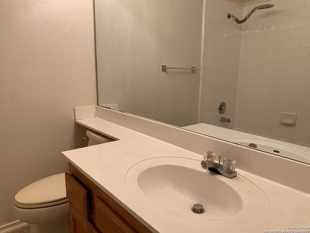 5862 SPRING CROSSING, San Antonio, TX 78247