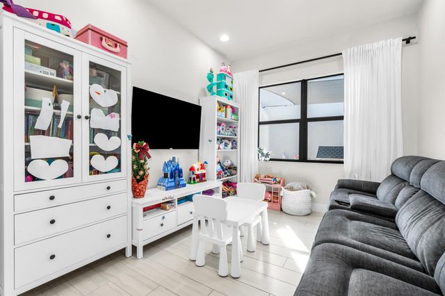 7284 Estero Drive, Lake Worth, FL 33463