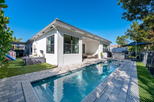 7284 Estero Drive, Lake Worth, FL 33463