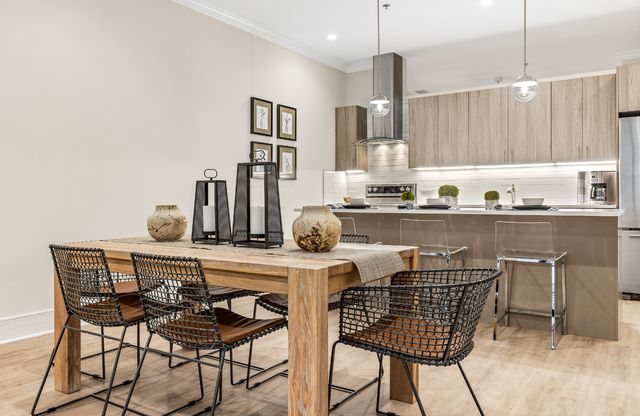 835 Lake Street 410, Oak Park, IL 60301