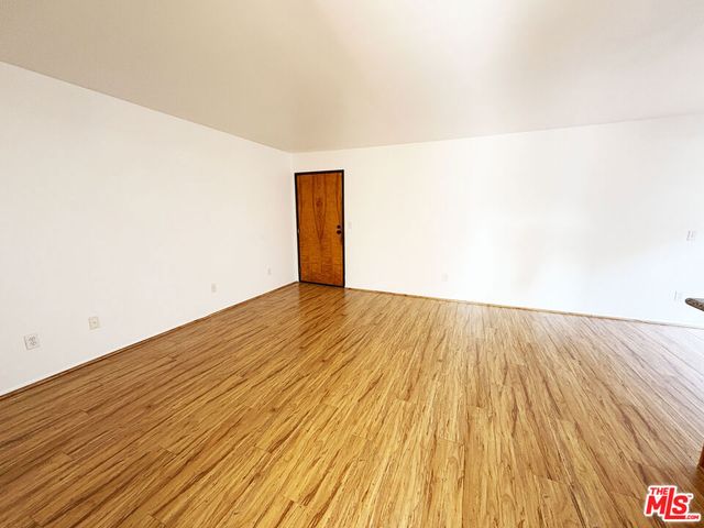 5440 Carlton Way 110, Los Angeles, CA 90027