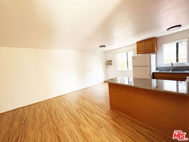 5440 Carlton Way 110, Los Angeles, CA 90027