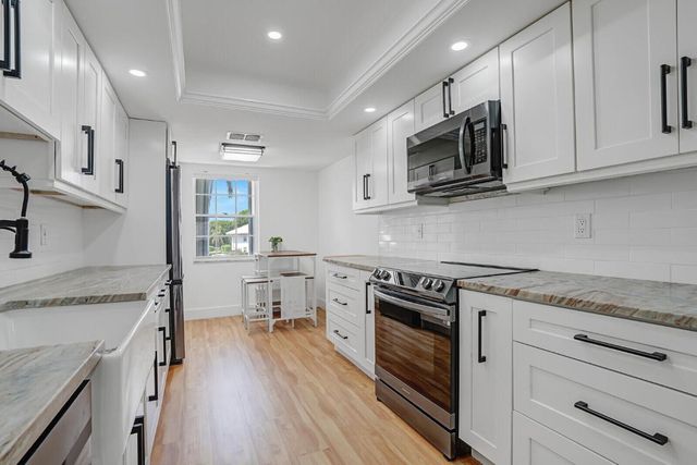 1210 Sugar Sands Drive 243, Singer Island, FL 33404