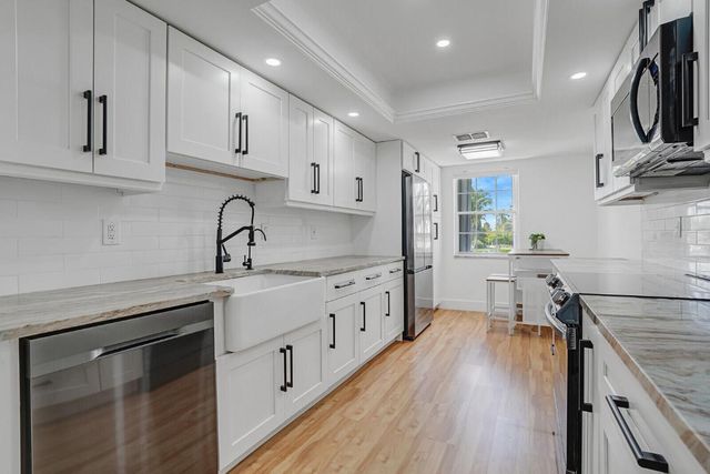 1210 Sugar Sands Drive 243, Singer Island, FL 33404