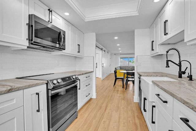 1210 Sugar Sands Drive 243, Singer Island, FL 33404