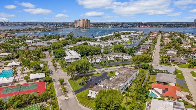 1210 Sugar Sands Drive 243, Singer Island, FL 33404