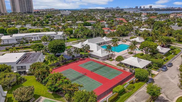 1210 Sugar Sands Drive 243, Singer Island, FL 33404