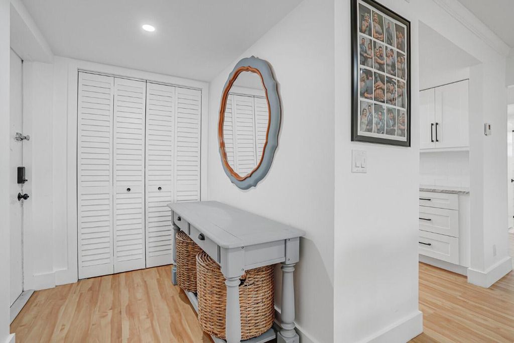 1210 Sugar Sands Drive 243, Singer Island, FL 33404