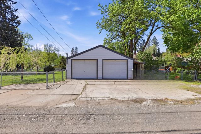 3917 S Grand Blvd, Spokane, WA 99203