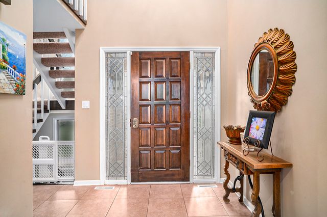 501 Eagle Court, Valparaiso, IN 46383