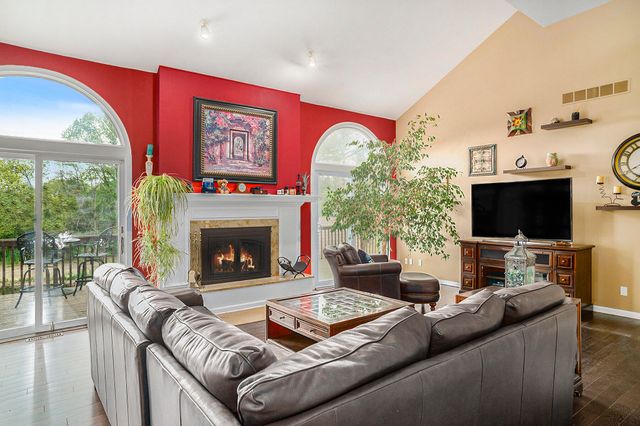 501 Eagle Court, Valparaiso, IN 46383