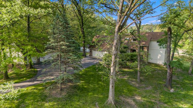 501 Eagle Court, Valparaiso, IN 46383