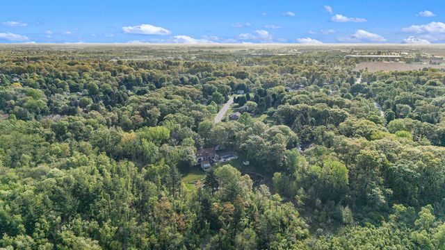 501 Eagle Court, Valparaiso, IN 46383