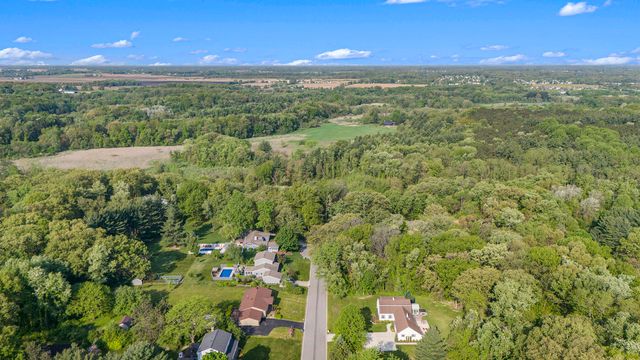 501 Eagle Court, Valparaiso, IN 46383