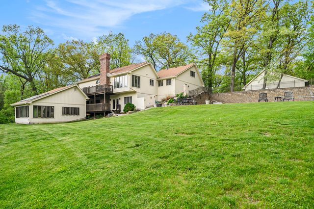 501 Eagle Court, Valparaiso, IN 46383