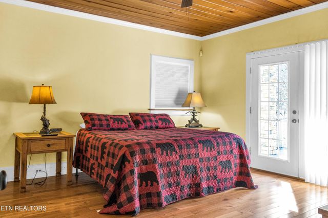 128 Rafter Rd, Tellico Plains, TN 37385