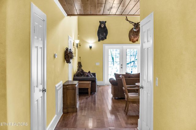 128 Rafter Rd, Tellico Plains, TN 37385