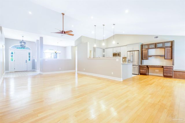 5534 Berrybrook Cr, Pace, FL 32571