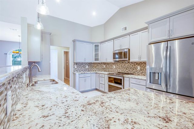 5534 Berrybrook Cr, Pace, FL 32571