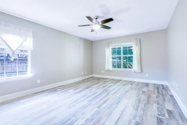 5534 Berrybrook Cr, Pace, FL 32571