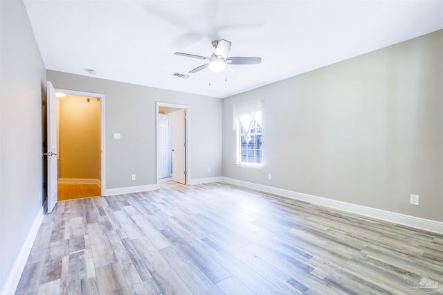 5534 Berrybrook Cr, Pace, FL 32571