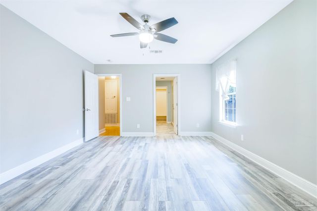 5534 Berrybrook Cr, Pace, FL 32571