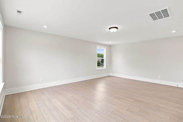 1004 Fawn Valley Way, Wilmington, NC 28409