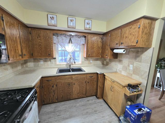 3717 S 95th STREET, Milwaukee, WI 53228