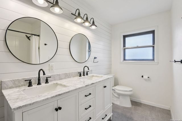 445 Granada, New Braunfels, TX 78130