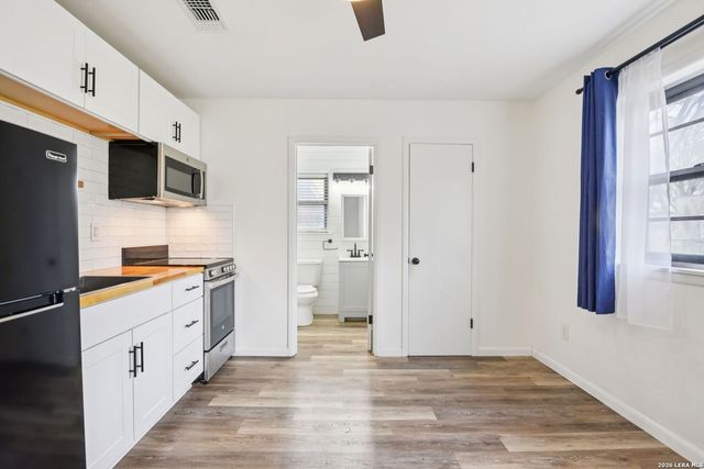 445 Granada, New Braunfels, TX 78130