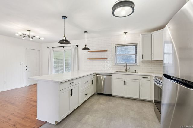 445 Granada, New Braunfels, TX 78130