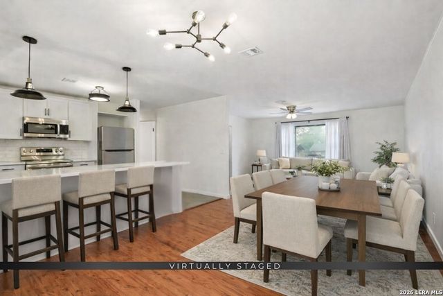 445 Granada, New Braunfels, TX 78130