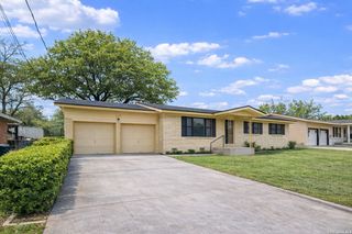 445 Granada, New Braunfels, TX 78130