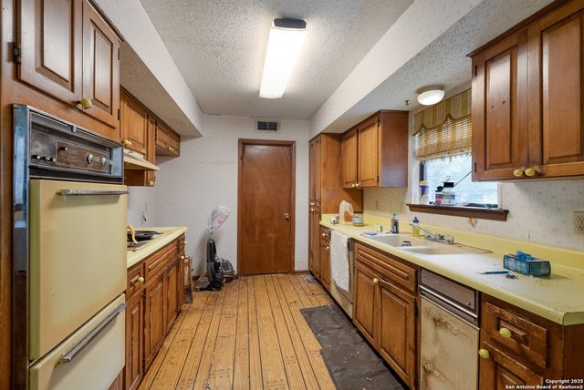 16407 Ledge Park, San Antonio, TX 78232