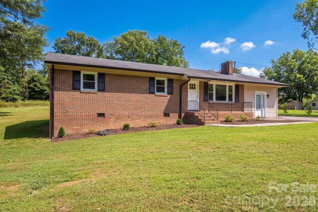 1081 Redleaf Trail, Lincolnton, NC 28092
