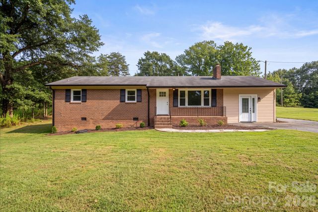 1081 Redleaf Trail, Lincolnton, NC 28092