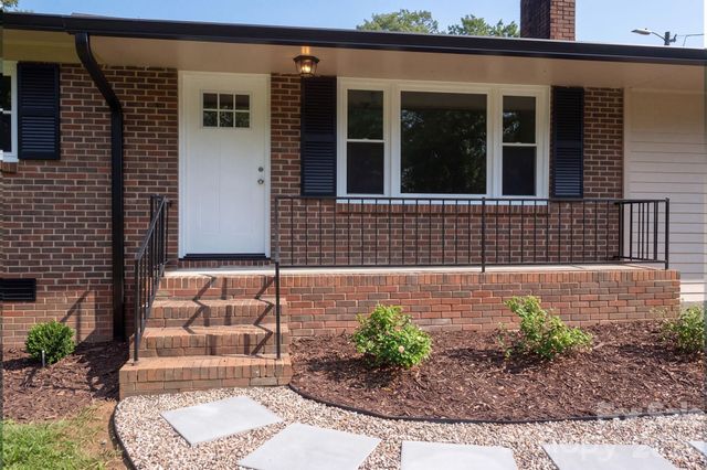 1081 Redleaf Trail, Lincolnton, NC 28092