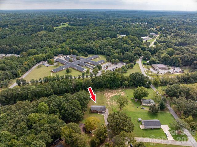 1081 Redleaf Trail, Lincolnton, NC 28092