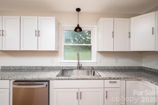 1081 Redleaf Trail, Lincolnton, NC 28092